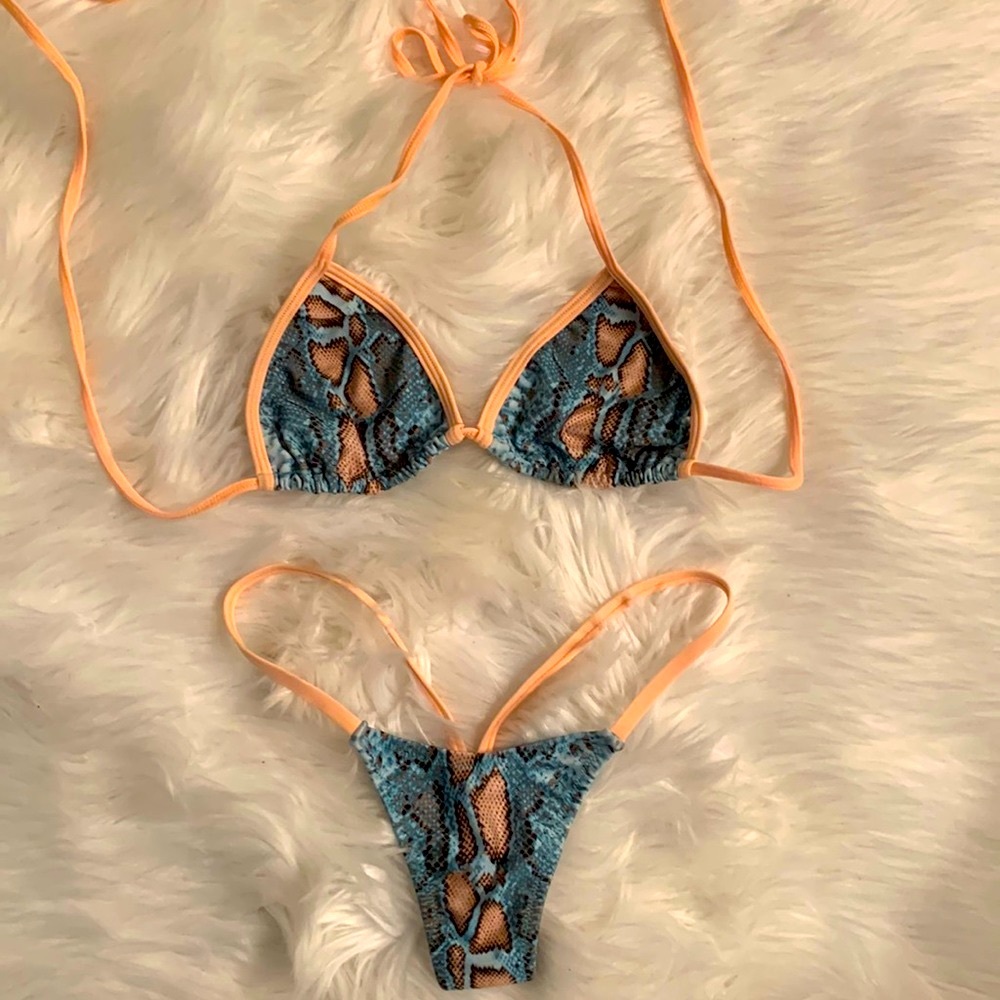 Snake print sexy string bikini